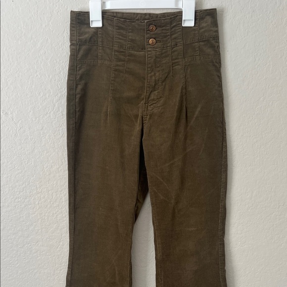 Like New! We The Free Jayde Corduroy Flare Pants Green in Size  27 - Picture 4 of 16